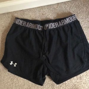 Girls under Armour spandex